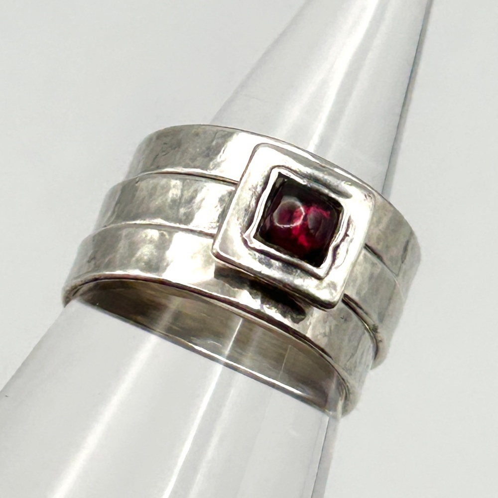 Vintage Silpada 925 Sterling Silver Garnet Stacking Rings Size 7.5 R0949